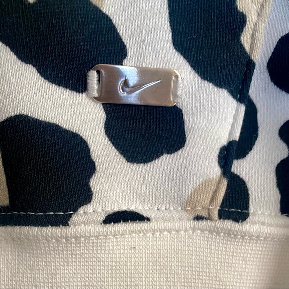 NWT NIKE Women’s Hoodie Leopard XS - Picture 7 of 7